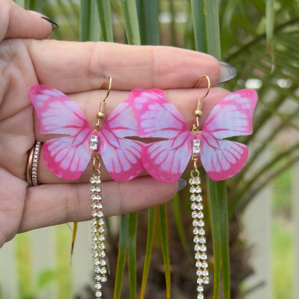 Pink Butterfly Crystal Drop Earrings NWT  3/$15 ✨